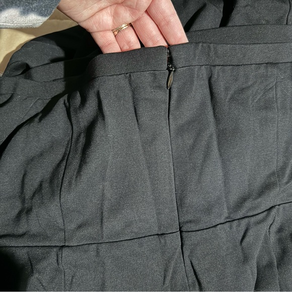 Torrid Special Occasion Black Ponte Off Shoulder Gown NWT Size 26 - Picture 5 of 10